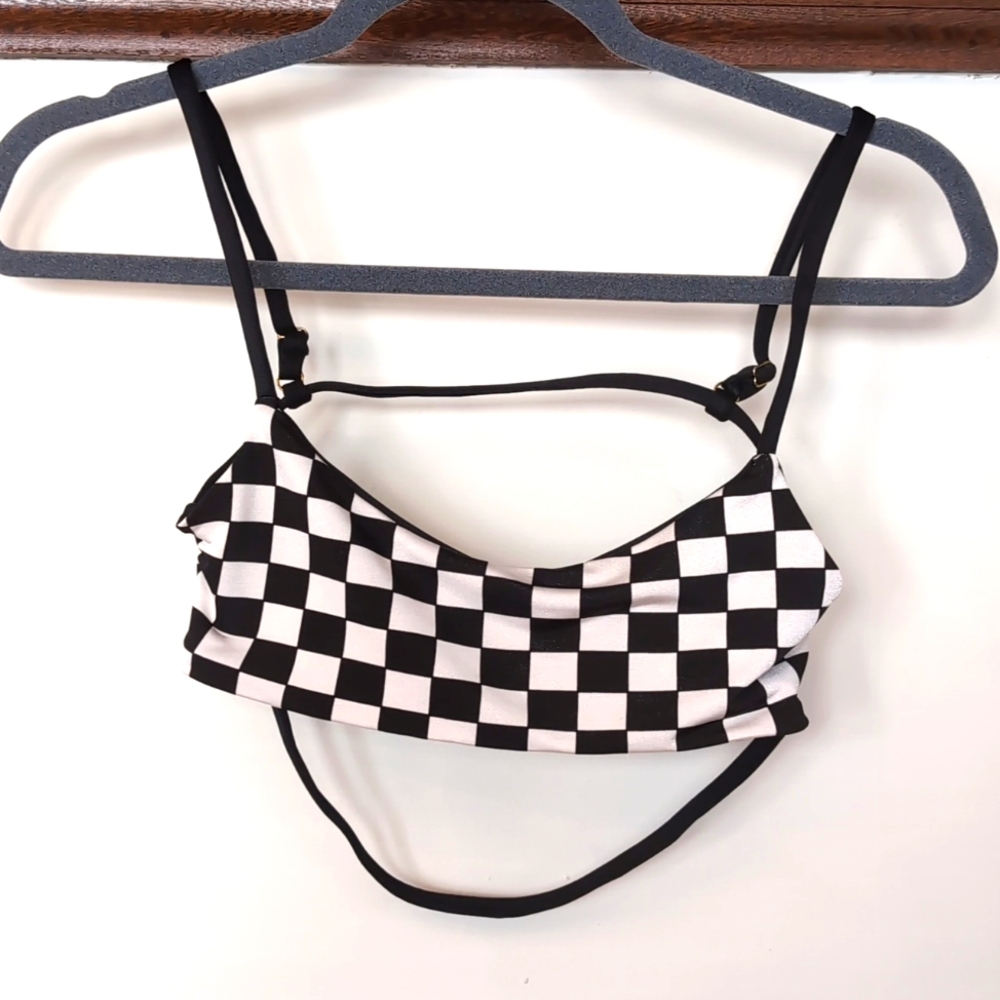 NWOT Lali and Layla London Bikini Top